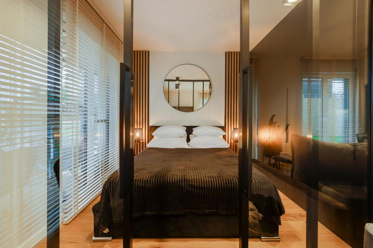 Apartament Deluxe Black Orchid Baltic Concept ジビジノ エクステリア 写真