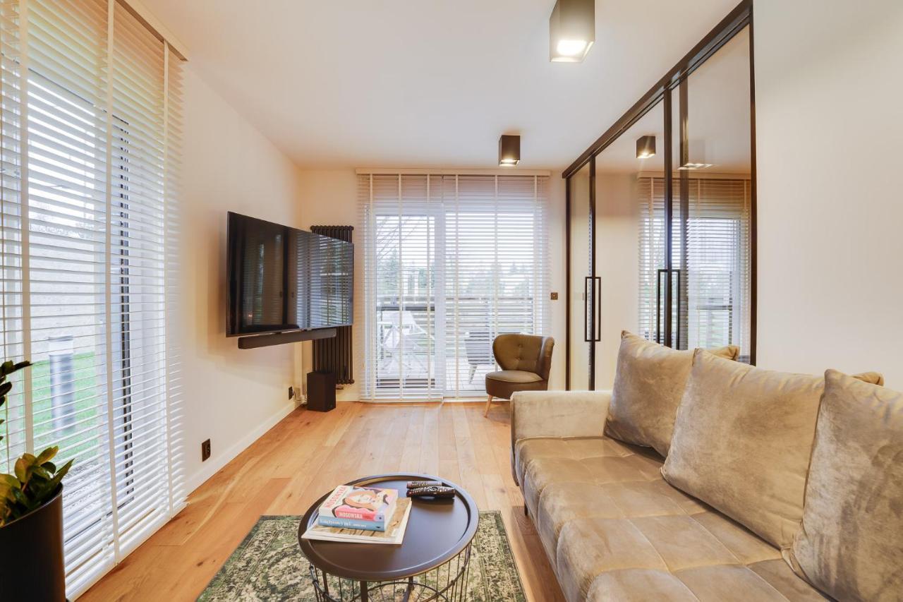 Apartament Deluxe Black Orchid Baltic Concept ジビジノ エクステリア 写真